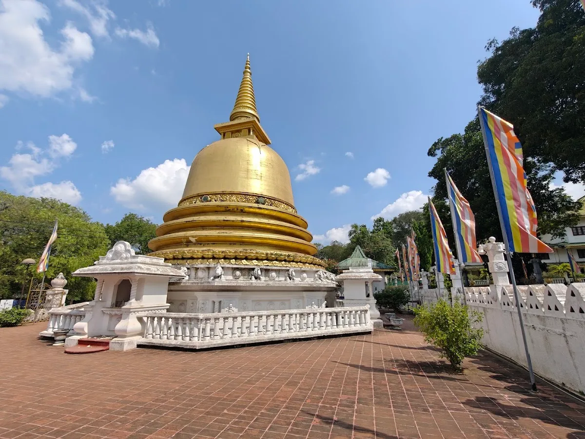 Dambulla Cave Temple