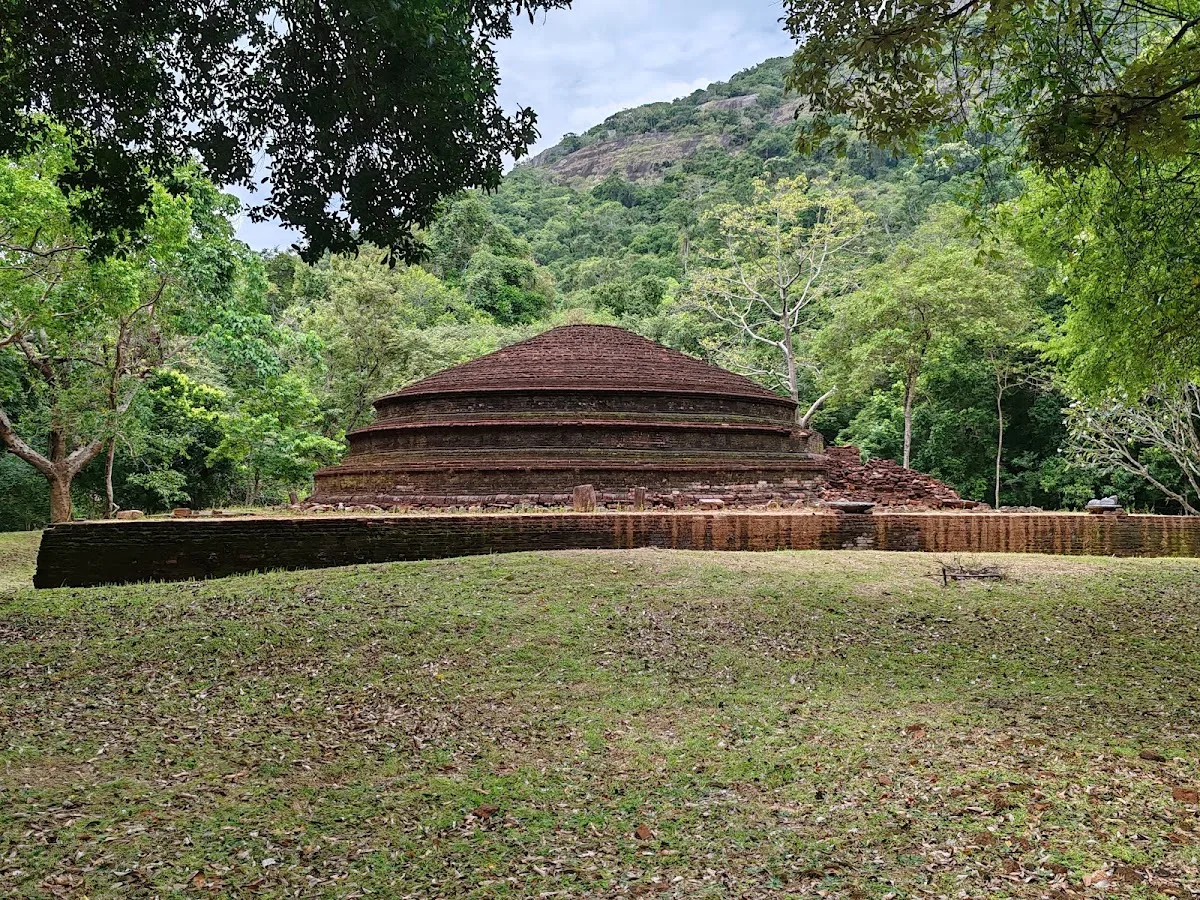 Kaludiya Pokuna Archaeological Forest