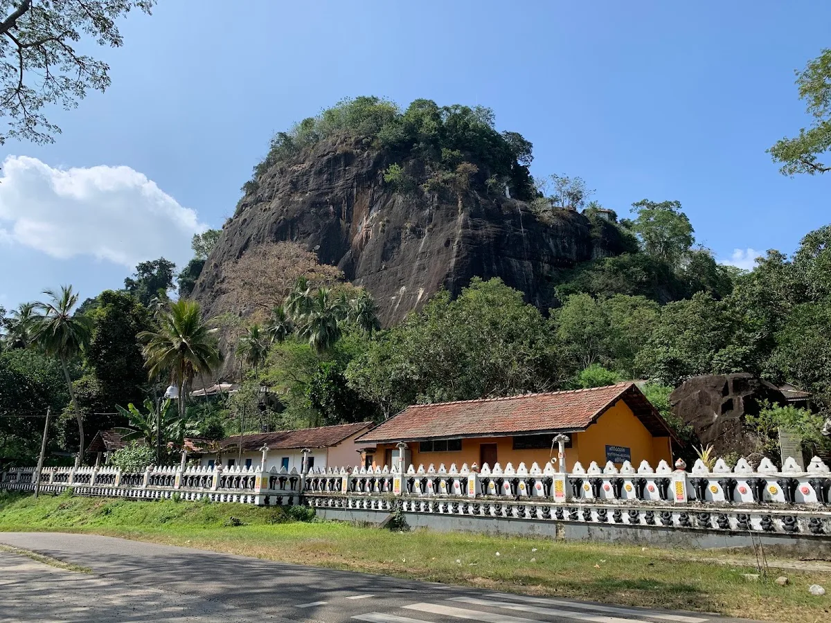 Mulkirigala Rock Temple