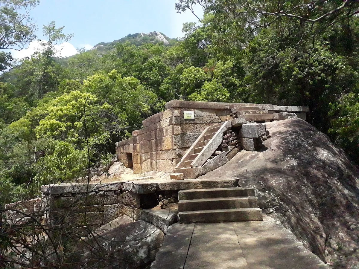 Ritigala Monastery Trek