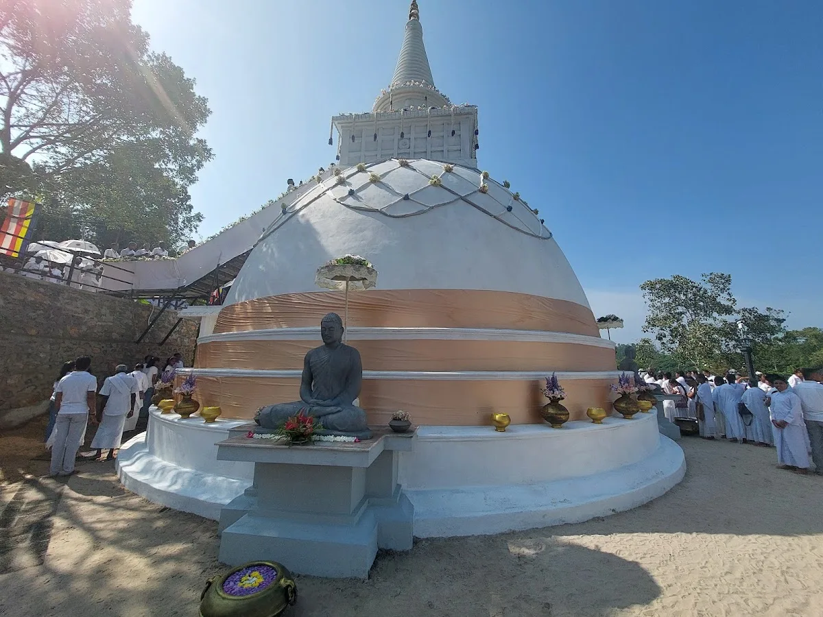 Temple Dana Offering